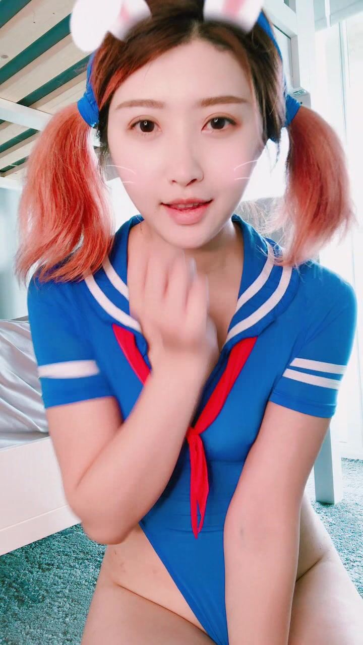 最新网红美少女『MissWarmJ』极品丰臀 精液容器 娇浪小美女 体操服下的饥渴小穴-did